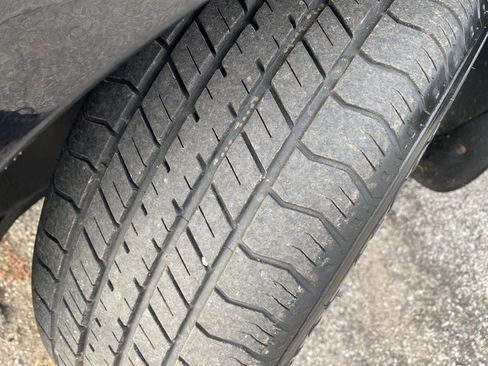 Used 2010 Volkswagen Jetta Limited Edition image 8