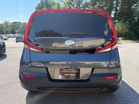 Used 2020 Kia Soul LX FWD image 4