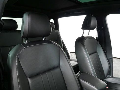 Used 2022 Volkswagen Tiguan SE R-Line FWD image 22