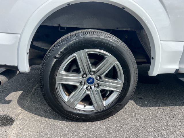 Used 2018 Ford F150 Lariat w/ Equipment Group 502A Luxury RWD image 34