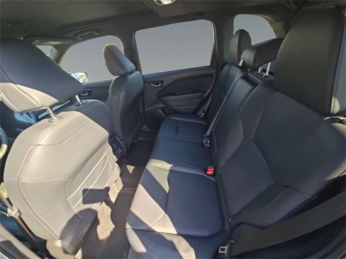 Certified 2025 Subaru Forester Limited w/ Popular Package #1 image 17