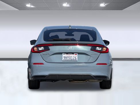 Used 2024 Honda Civic Sport image 9