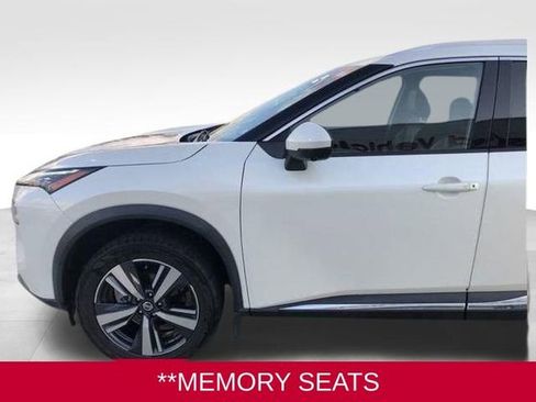 Used 2021 Nissan Rogue SL w/ Premium Package image 22