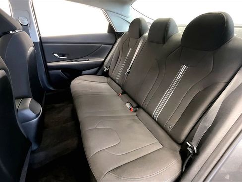 Certified 2023 Hyundai Elantra SEL w/ Convenience Package image 25