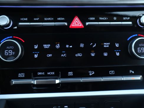 New 2025 Hyundai Santa Fe Limited image 16