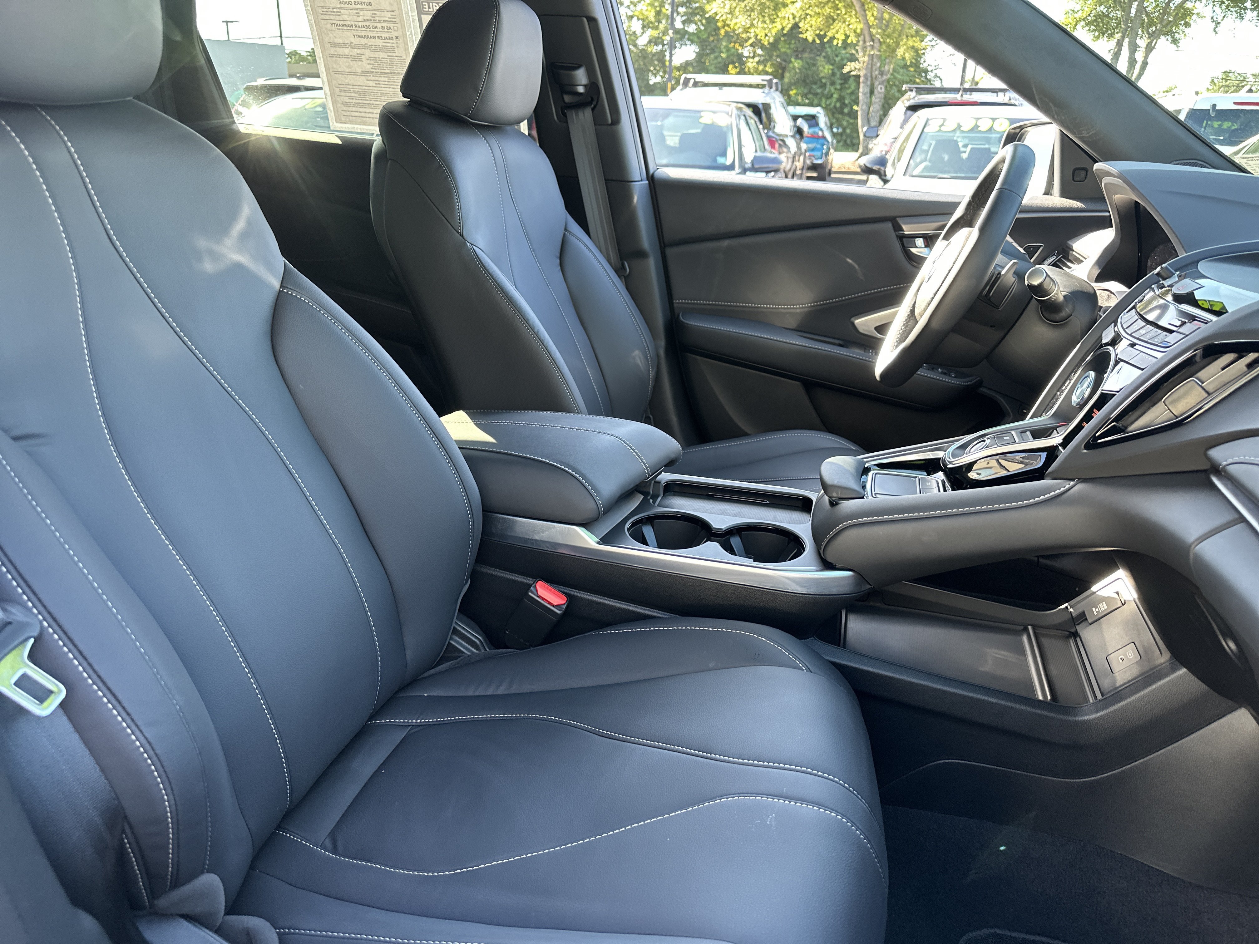 Used 2026 Acura RDX SH-AWD image 13