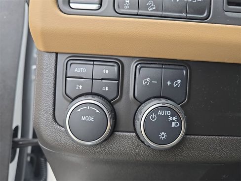 Used 2021 Chevrolet Tahoe Premier image 22