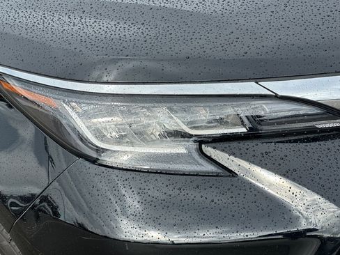 Used 2023 Toyota Sienna XLE image 46