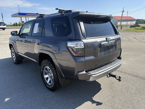 Used 2015 Toyota 4Runner Trail Premium AWD/4WD image 5