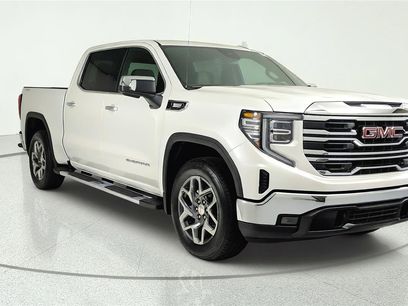 Used 2022 GMC Sierra 1500 SLT w/ SLT Convenience Package