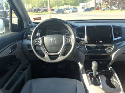 Used 2019 Honda Ridgeline RTL-T image 9