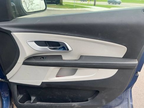 Used 2010 Chevrolet Equinox LS FWD image 11