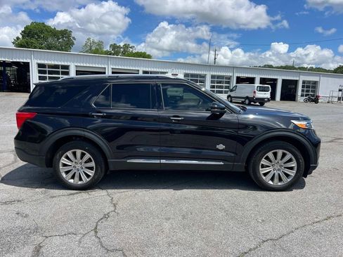 Certified 2022 Ford Explorer King Ranch w/ Premium Technology Package image 8