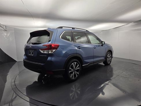 Used 2019 Subaru Forester Limited image 9