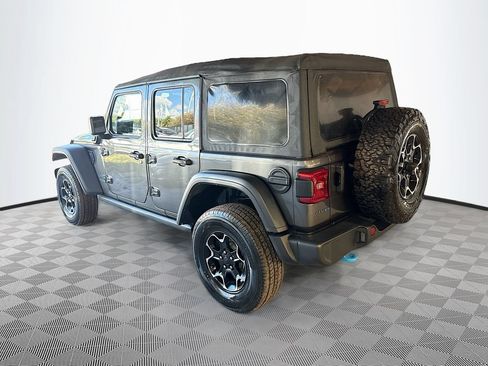 Used 2022 Jeep Wrangler Unlimited Rubicon 4xe AWD/4WD image 8