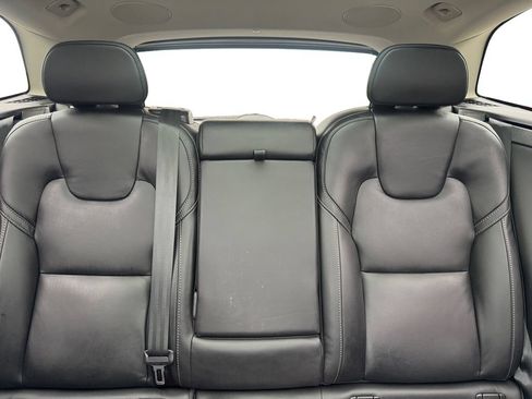 Certified 2024 Volvo XC60 B5 Ultimate w/ Climate Package AWD/4WD image 27
