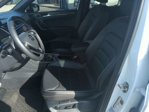 Used 2021 Volkswagen Tiguan SEL Premium R-Line AWD/4WD image 12
