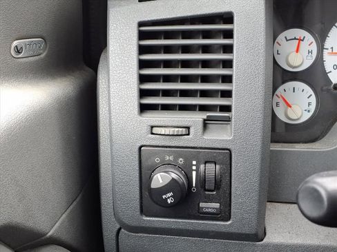 Used 2007 Dodge Ram 1500 Truck SLT w/ Sound & Secure Value Group image 27