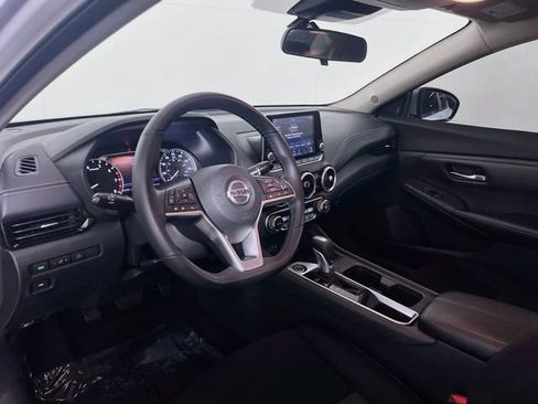 Used 2021 Nissan Sentra SV w/ Trunk Package FWD image 9