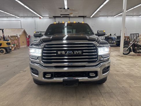 Used 2019 RAM 3500 Limited image 1