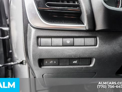 Used 2022 Nissan Rogue SL w/ SL Premium Package image 37