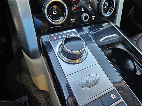 Used 2021 Land Rover Range Rover HSE image 12