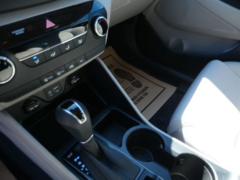 Used 2017 Hyundai Tucson SE image 15