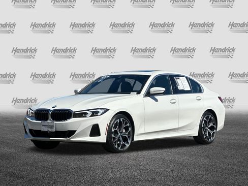 Used 2025 BMW 330i xDrive Sedan w/ Premium Package AWD/4WD image 9