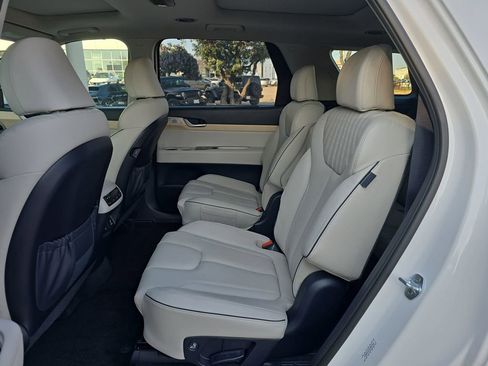 Used 2023 Hyundai Palisade Limited image 15