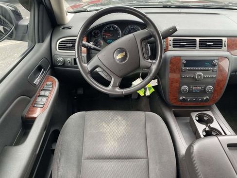 Used 2009 Chevrolet Avalanche LT w/ Convenience Package #1 image 13