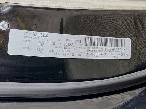 Used 2019 Chrysler Pacifica Touring-L w/ Advanced Safetytec Group image 33