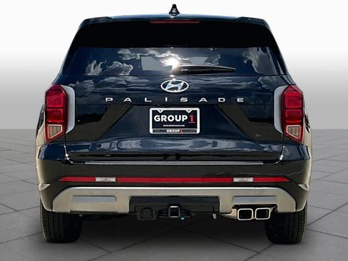 Used 2025 Hyundai Palisade SE FWD image 5
