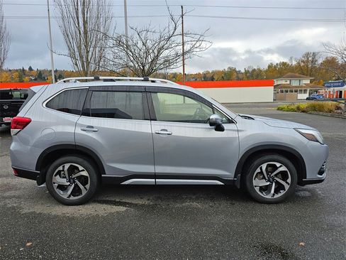 Used 2022 Subaru Forester Touring w/ Popular Package #3 image 4