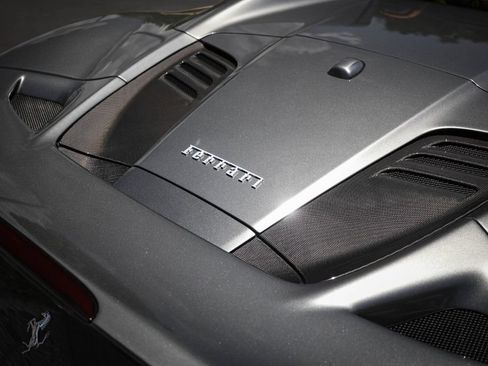 Used 2022 Ferrari F8 Tributo RWD image 20