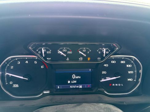 Used 2021 GMC Sierra 2500 AT4 w/ Gooseneck/5TH Wheel Package AWD/4WD image 9