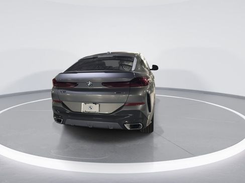 New 2026 BMW X6 xDrive40i w/ Parking Assistance Package image 7