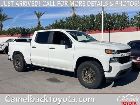 Used 2021 Chevrolet Silverado 1500 Custom image 1