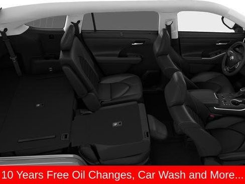 New 2026 Toyota Highlander XLE image 29