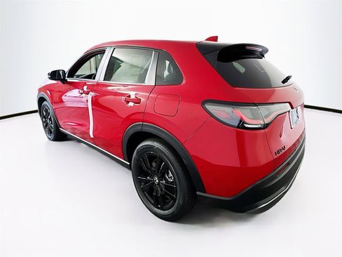 New 2026 Honda HR-V Sport image 4