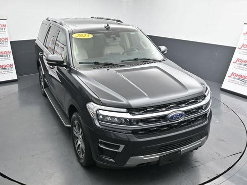 Used 2023 Ford Expedition Limited image 28