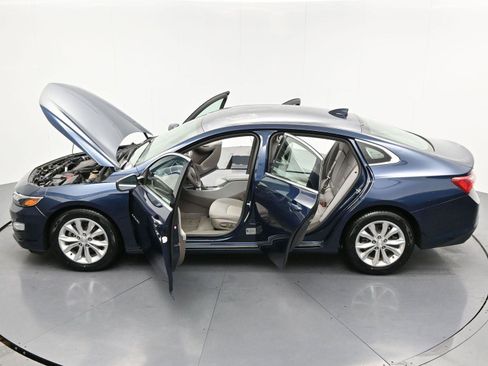 Used 2020 Chevrolet Malibu LT image 39