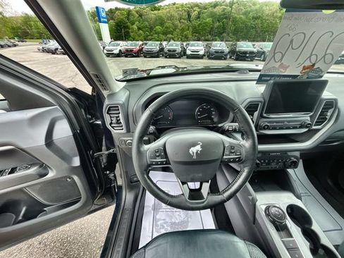 Used 2022 Ford Bronco Sport Outer Banks w/ Tech Package AWD/4WD image 13
