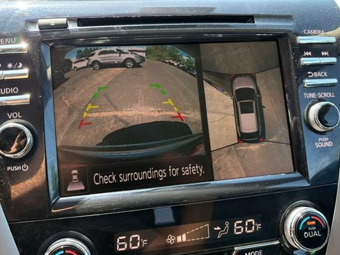 Used 2020 Nissan Murano SL w/ Moonroof Package AWD/4WD image 19