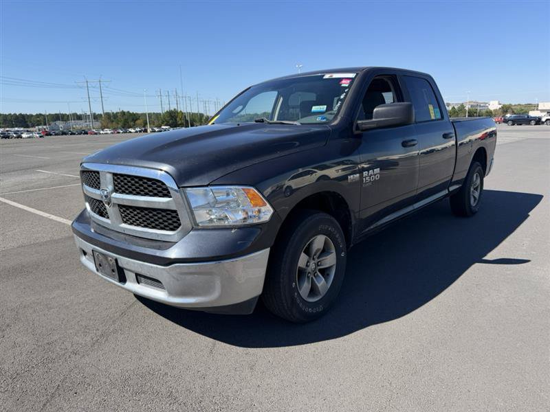 Used 2020 RAM 1500 Classic SLT AWD/4WD image 2
