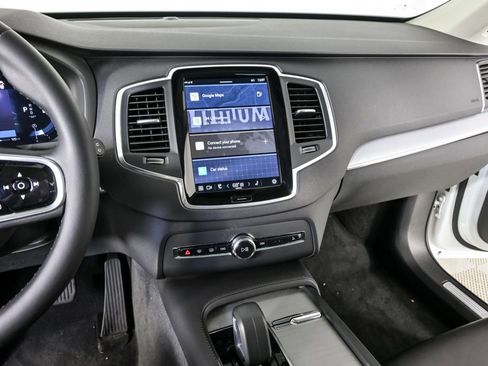 Certified 2023 Volvo XC90 B5 Core w/ Climate Package image 14