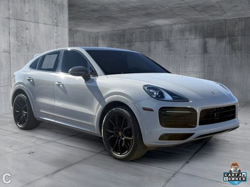 Used 2022 Porsche Cayenne S Platinum AWD/4WD image 7