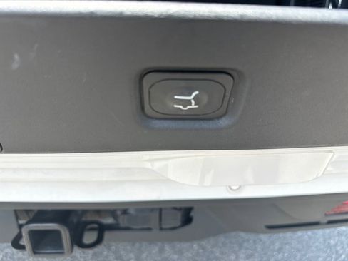 Used 2025 Ford Expedition Active AWD/4WD image 19