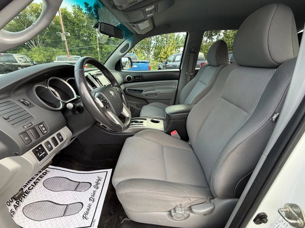 Used 2015 Toyota Tacoma 4x4 Double Cab w/ TRD Sport Package image 10