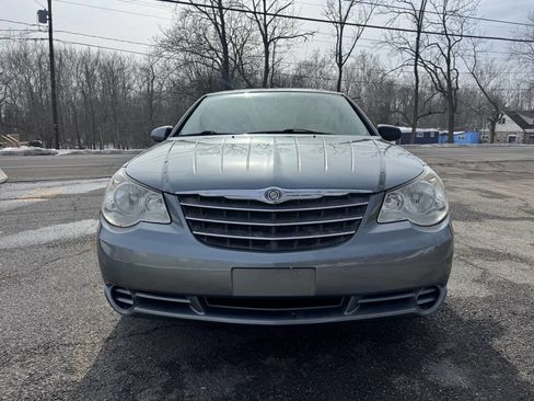 Used 2009 Chrysler Sebring Limited image 4