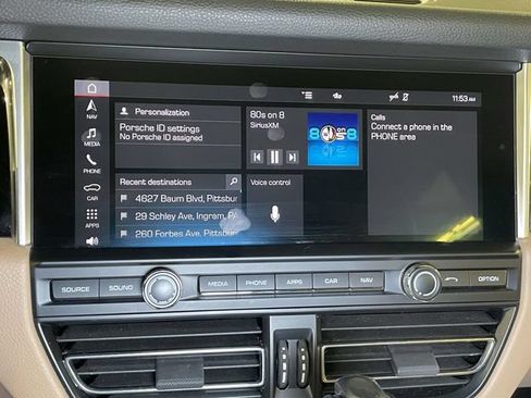 Certified 2020 Porsche Macan AWD/4WD image 28